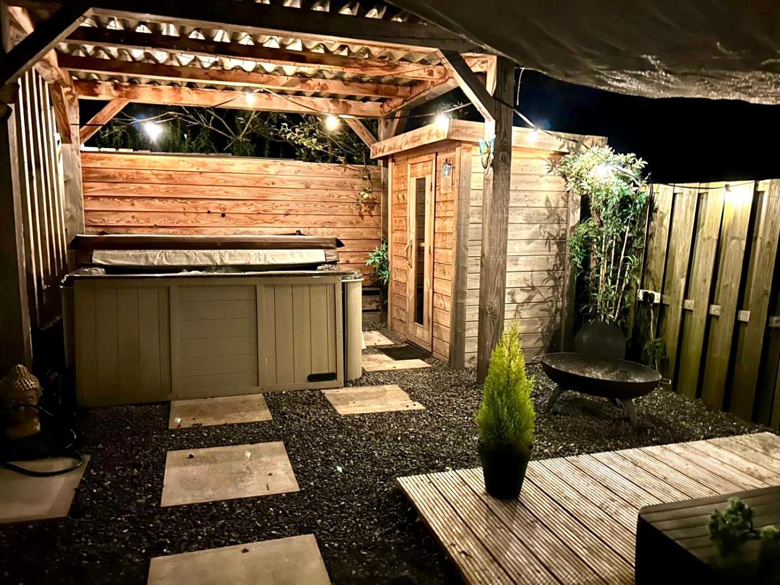 Wellness Bungalow With Jacuzzi &Sauna&Private Garden Near Amsterdam Vijfhuizen Zewnętrze zdjęcie